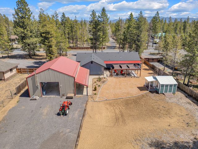 55371 Gross Drive, Bend, OR 97707
