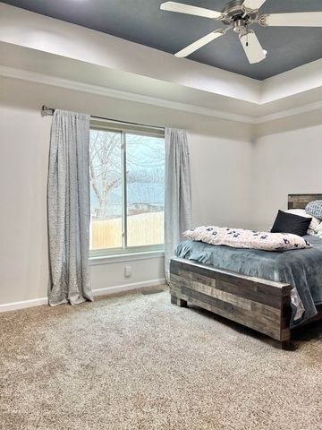 8128 Obrian Boulevard, Newburgh, IN 47630