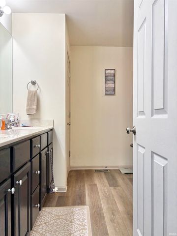 8128 Obrian Boulevard, Newburgh, IN 47630