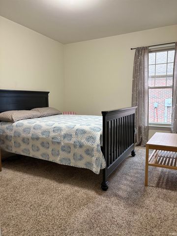 8128 Obrian Boulevard, Newburgh, IN 47630