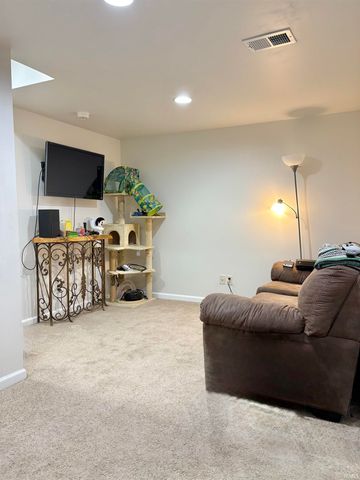 8128 Obrian Boulevard, Newburgh, IN 47630