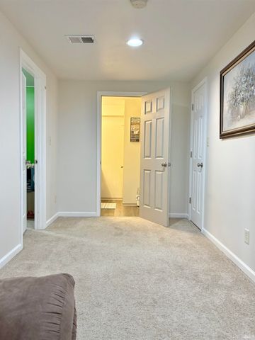 8128 Obrian Boulevard, Newburgh, IN 47630