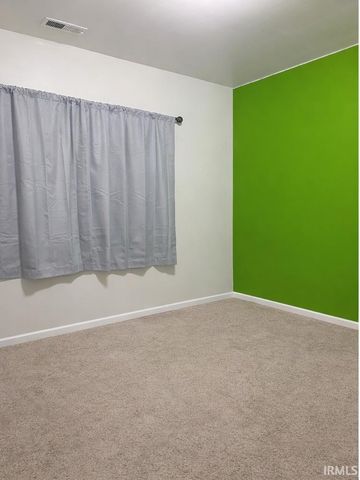 8128 Obrian Boulevard, Newburgh, IN 47630