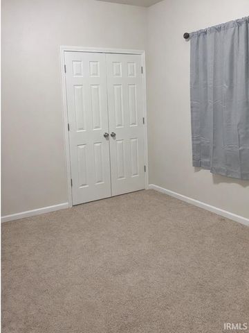 8128 Obrian Boulevard, Newburgh, IN 47630