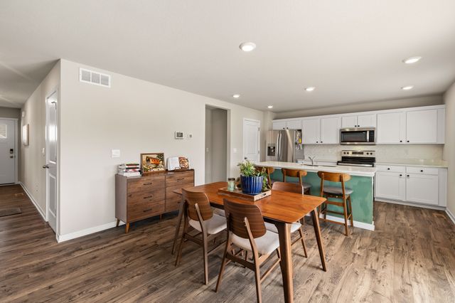 605 Ellis Circle, Adel, IA 50003