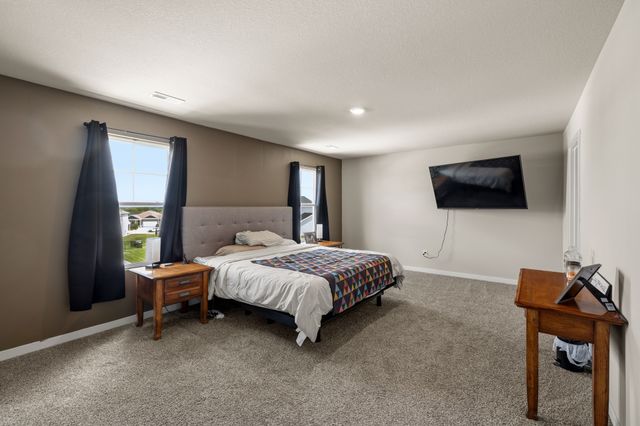 605 Ellis Circle, Adel, IA 50003