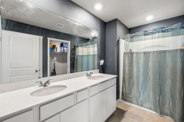 605 Ellis Circle, Adel, IA 50003