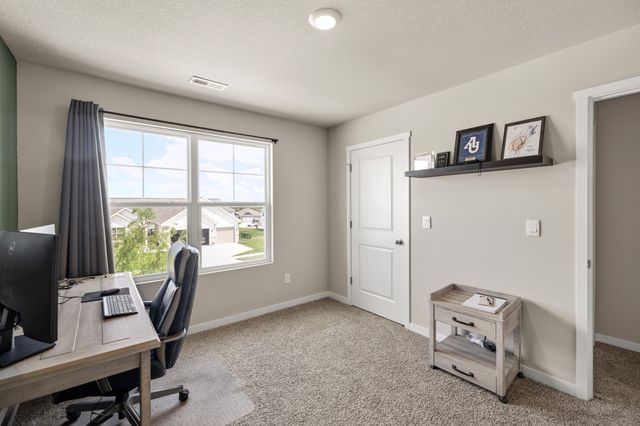 605 Ellis Circle, Adel, IA 50003