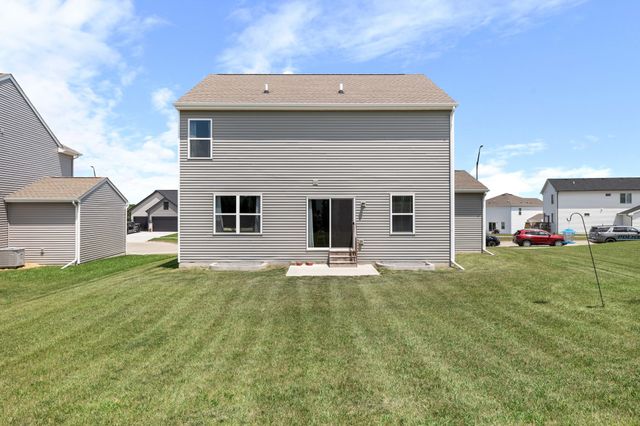 605 Ellis Circle, Adel, IA 50003