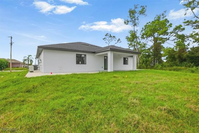 541 Chalet AVE S, Lehigh Acres, FL 33974