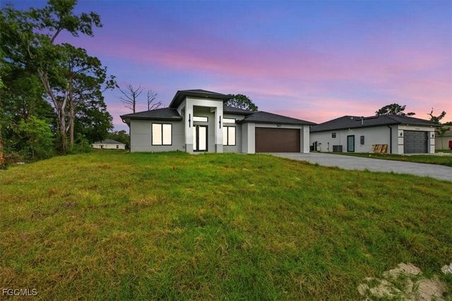 541 Chalet AVE S, Lehigh Acres, FL 33974