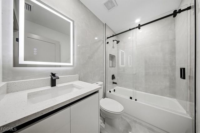 541 Chalet AVE S, Lehigh Acres, FL 33974