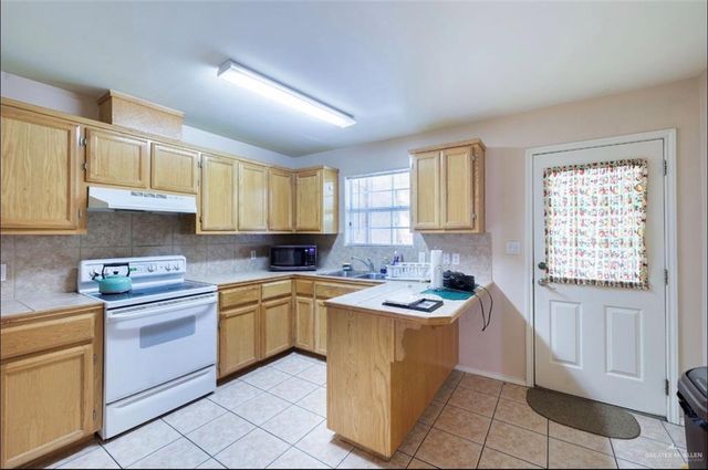 1006 San Pedro Street, Pharr, TX 78577