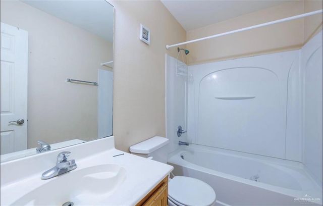 1006 San Pedro Street, Pharr, TX 78577