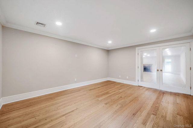 298 Vista Drive, Jericho, NY 11753