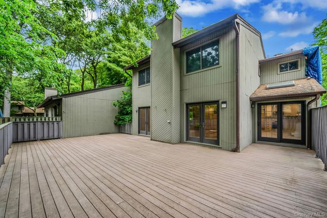 298 Vista Drive, Jericho, NY 11753