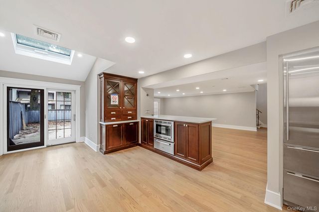 298 Vista Drive, Jericho, NY 11753