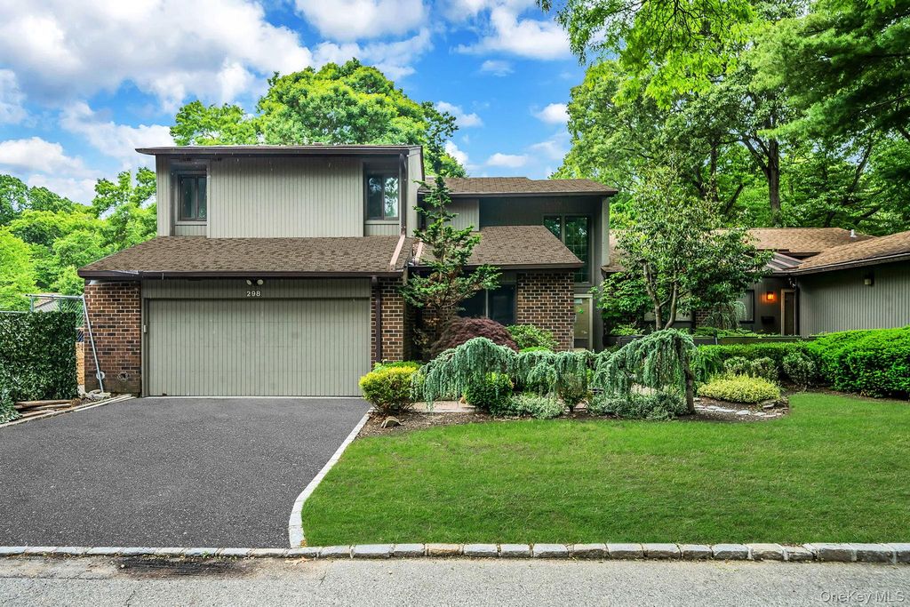 298 Vista Drive, Jericho, NY 11753