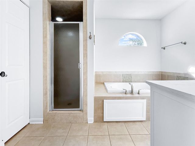 2926 W TYSON AVENUE, Tampa, FL 33611