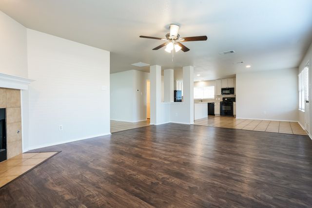 1513 Kittyhawk Drive, Little Elm, TX 75068