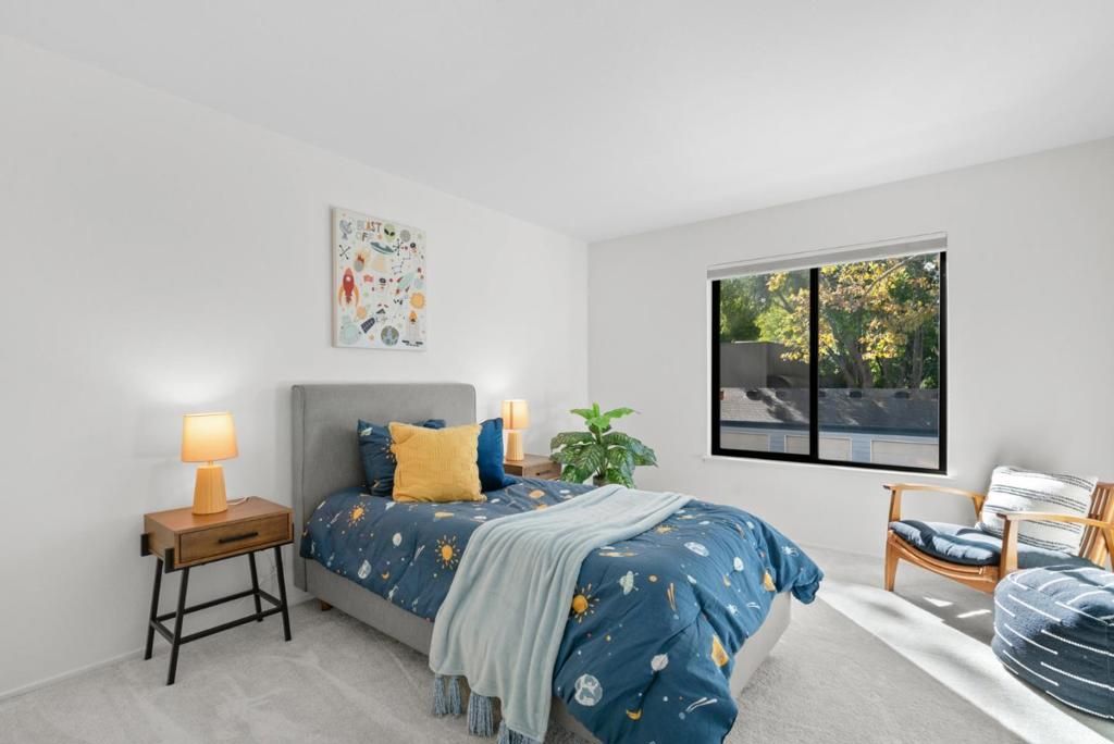 Image 13 of property listing at 905 W Middlefield Road 982, Mountain View, CA 94043