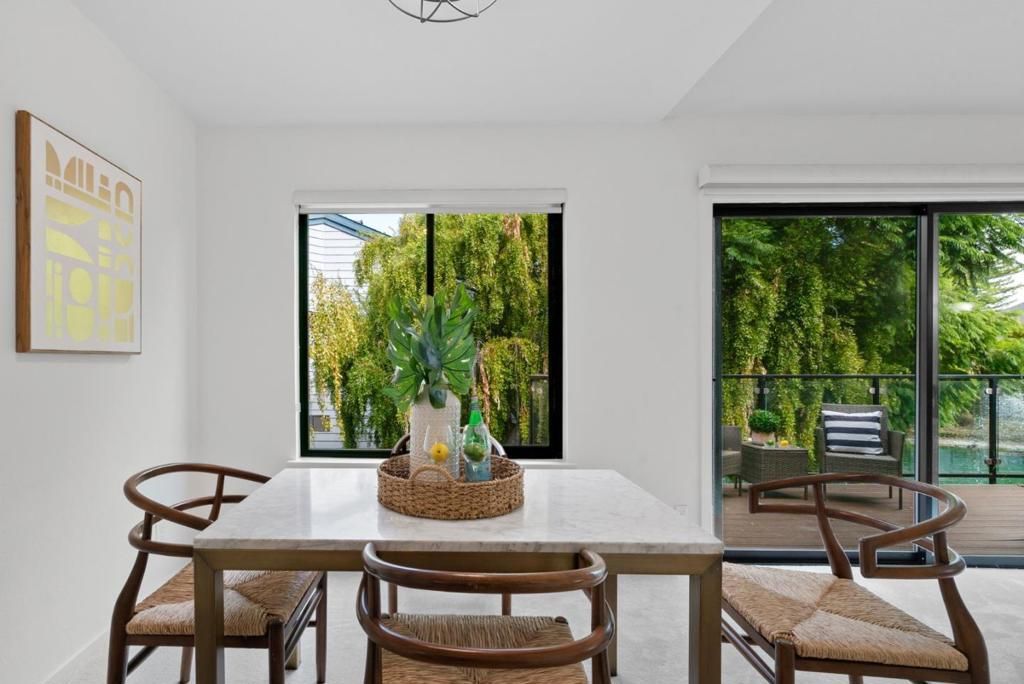 Image 9 of property listing at 905 W Middlefield Road 982, Mountain View, CA 94043