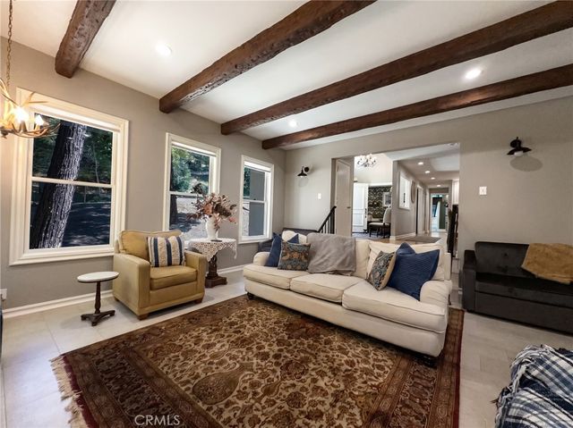 434 S Cumberland, Lake Arrowhead, CA 92352
