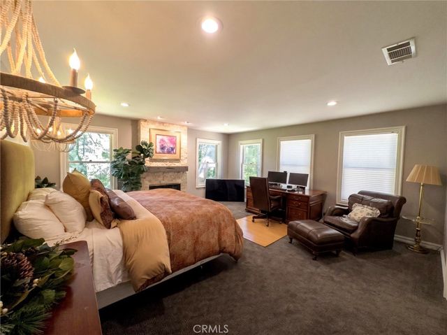434 S Cumberland, Lake Arrowhead, CA 92352