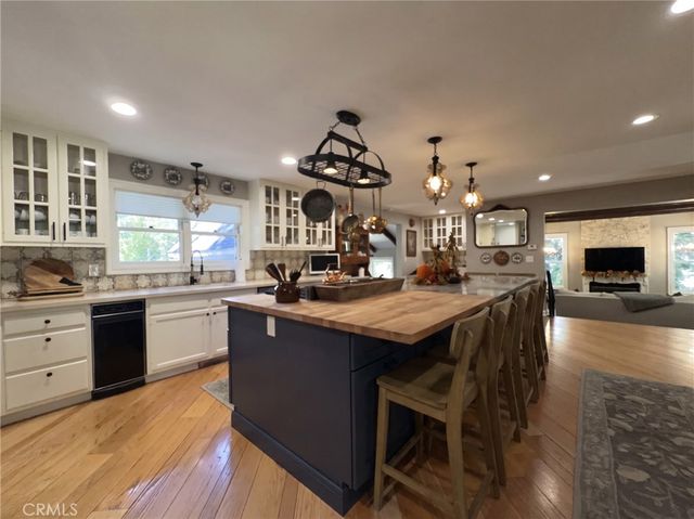 434 S Cumberland, Lake Arrowhead, CA 92352