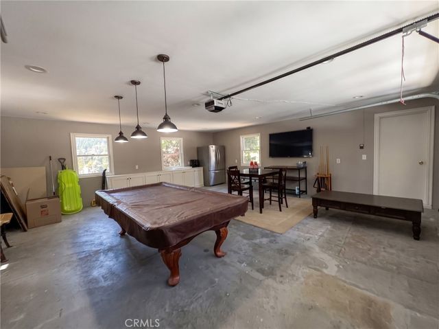 434 S Cumberland, Lake Arrowhead, CA 92352