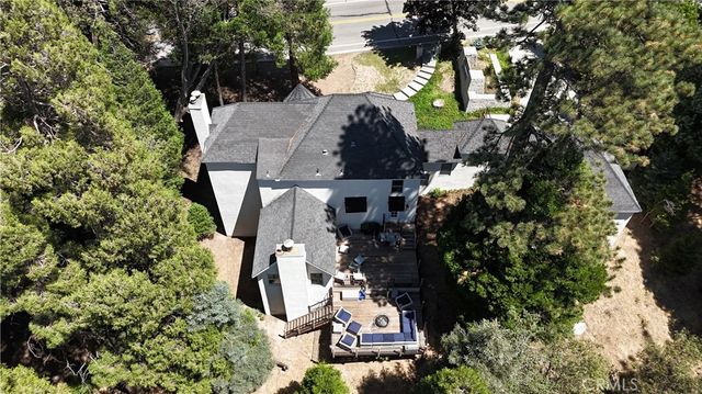434 S Cumberland, Lake Arrowhead, CA 92352
