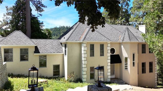 434 S Cumberland, Lake Arrowhead, CA 92352