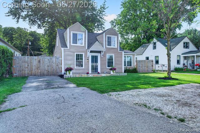 7715 Beech Daly Road, Taylor, MI 48180