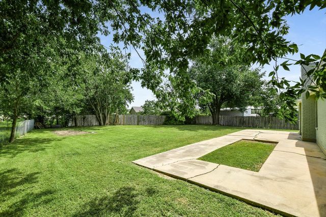 1103 Green Meadow DR, Round Rock, TX 78664