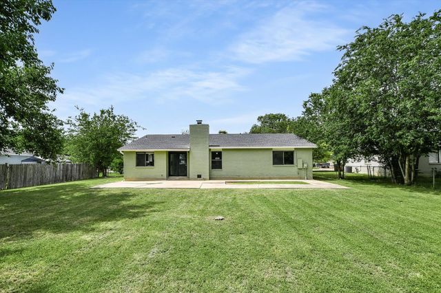 1103 Green Meadow DR, Round Rock, TX 78664