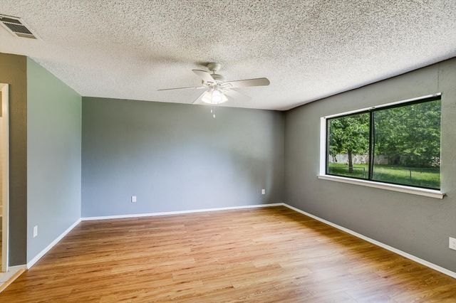 1103 Green Meadow DR, Round Rock, TX 78664