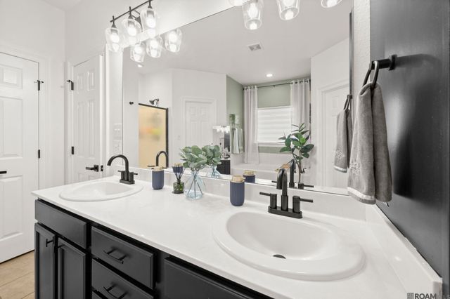 6093 Waterford Ln, Sorrento, LA 70778