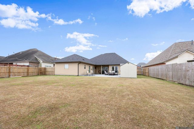6093 Waterford Ln, Sorrento, LA 70778