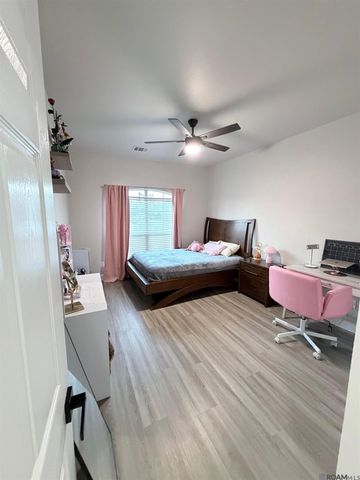 6093 Waterford Ln, Sorrento, LA 70778