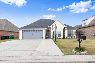 6093 Waterford Ln, Sorrento, LA 70778