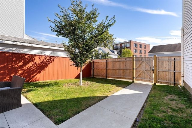 120 Fifteenth St. 5, Fall River, MA 02723