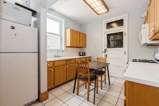 5456 S Kimbark Avenue 2W, Chicago, IL 60615