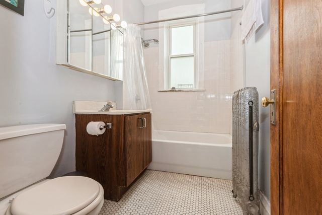 5456 S Kimbark Avenue 2W, Chicago, IL 60615