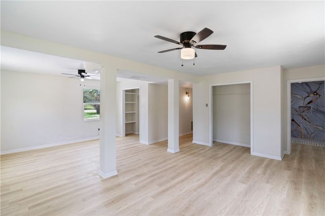 321 Clearview Dr, Corpus Christi, TX 78418