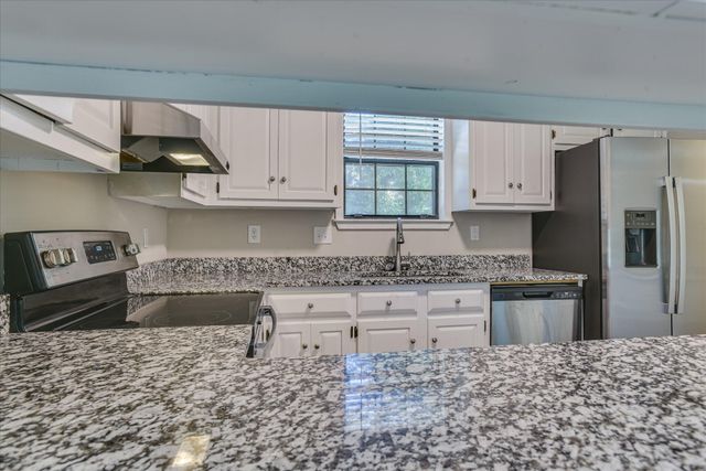 523 Travis Court, Evans, GA 30809