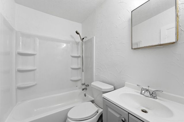 5326 Wenda Street, Houston, TX 77033
