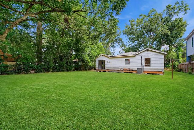 5326 Wenda Street, Houston, TX 77033
