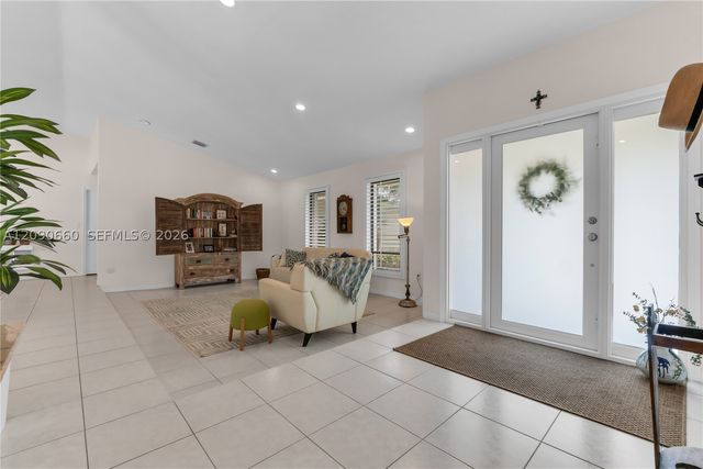 7915 SW 155th St, Palmetto Bay, FL 33157