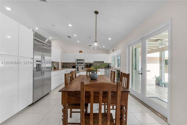 7915 SW 155th St, Palmetto Bay, FL 33157