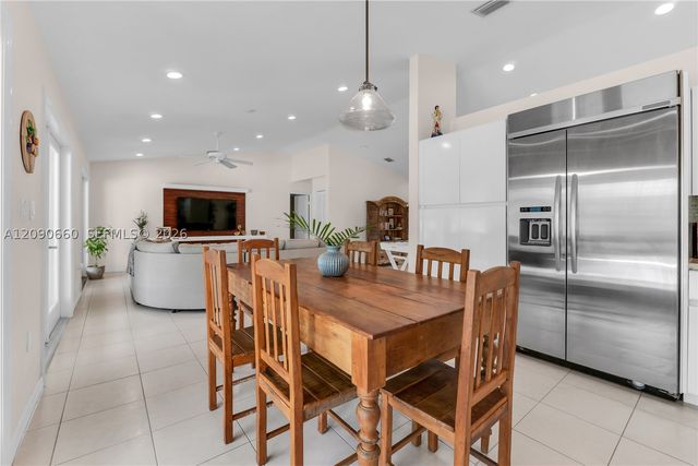 7915 SW 155th St, Palmetto Bay, FL 33157
